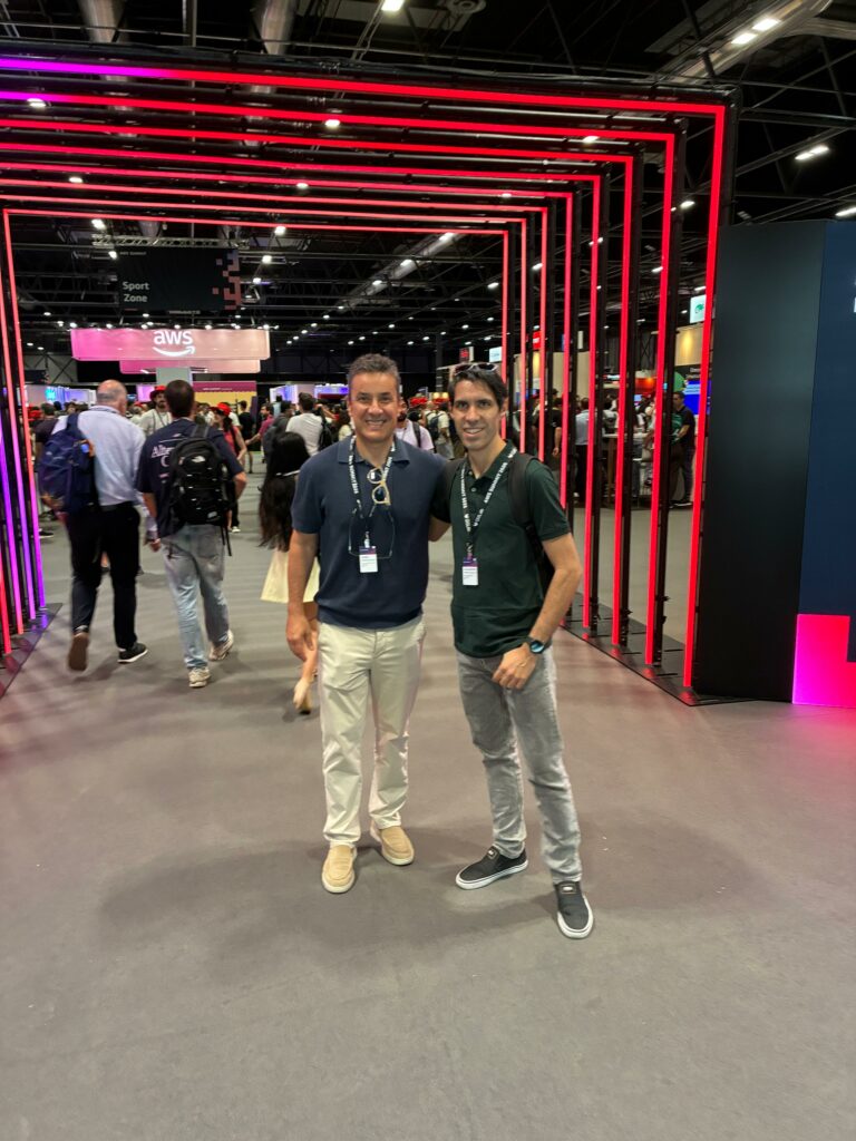GuAi Insurtech participó en el AWS Summit Madrid con un día completo de reuniones con partners y de presentación de su Familia de Agentes IA. La compañía forma parte de los programas AWS Activate y NVIDIA Inception Program. Durante el evento, Davide mencionó a GuAi Insurtech en su ponencia de startups.